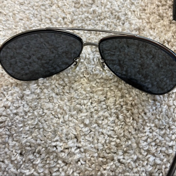 RayBan silver and black frames only! - Picture 4 of 7